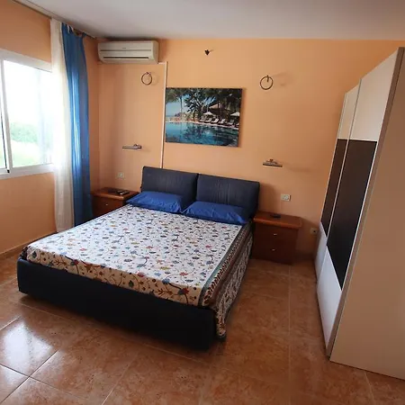 Adosado En Roque Del Conde Costa Adeje (Tenerife)